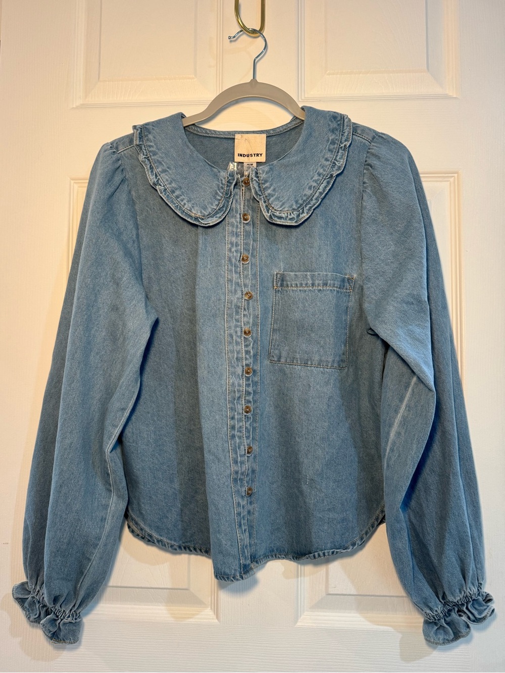 Light Denim Jacket with Ruffled Peter Pan Collar - Picture 3 of 4